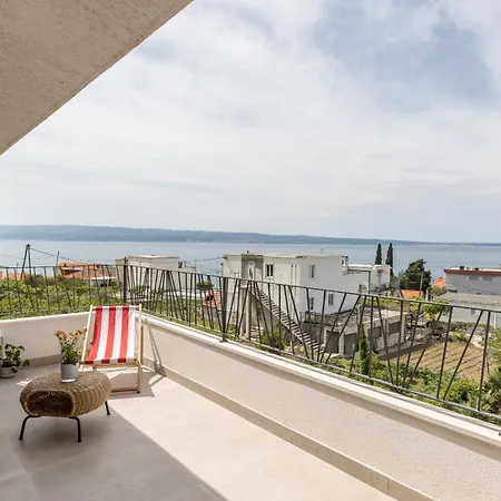 Stunning Seaview,spacious Chic Family Oasis Loani * Podstrana