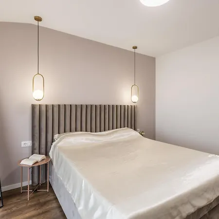 Apartament Stunning Seaview,spacious Chic Family Oasis Loani *